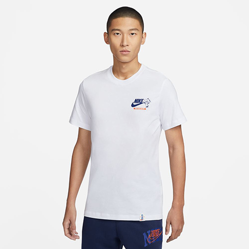 オファー ナイキ nike tシャツ 半袖 グラフィック機能tシャツ 853689-657