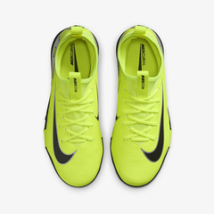 iCL NIKE WjA }[LA FCp[ 16 AJf~[ TF TbJ[ ^[t / g[jOV[Y FQ8284-700