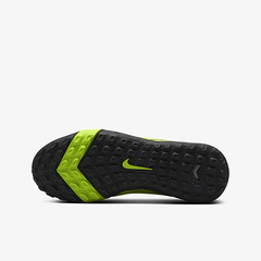 iCL NIKE WjA }[LA FCp[ 16 AJf~[ TF TbJ[ ^[t / g[jOV[Y FQ8284-700