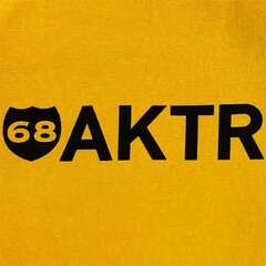 AN^[ AKTR 68xAKTR LOGO CREW SWEAT YL XEFbgoXPbg{[ jZbNX 224-108010-YL